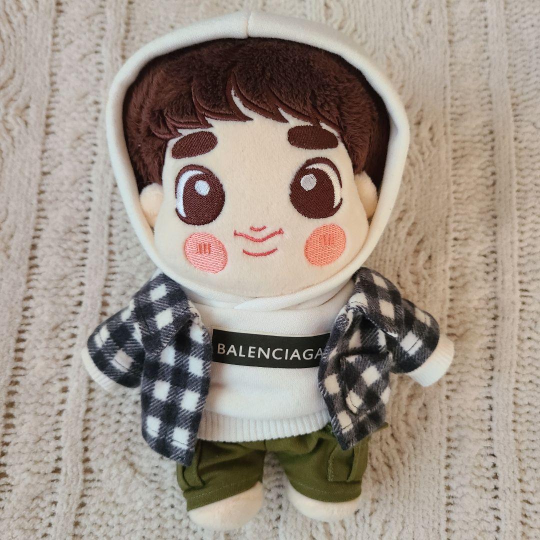 BTS ジン ぬいぐるみ