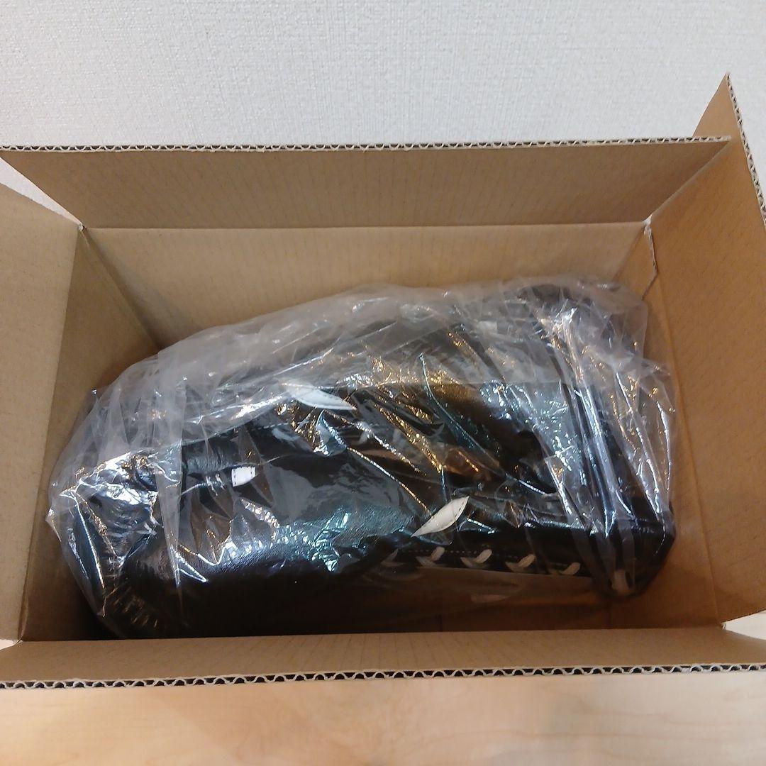 ウィニング ボクシンググローブ 14 oz ブラックひも式