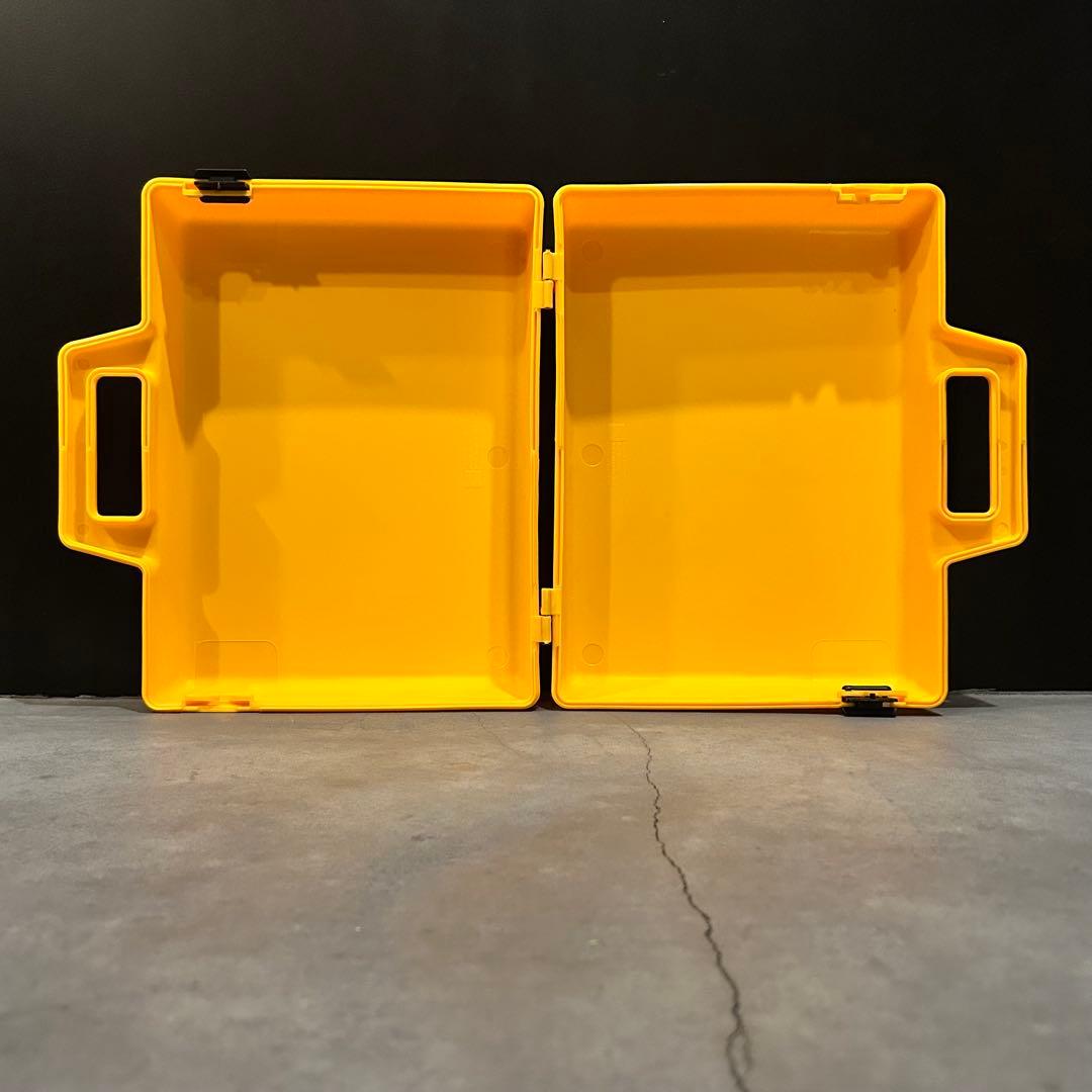 プラスチック製　収納ケース　3個セット　カナダ製 アタッシュケース　80年代