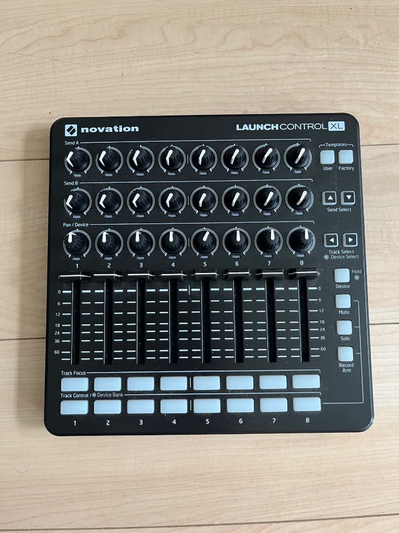 [美品] NOVATION LaunchControl XL MK2