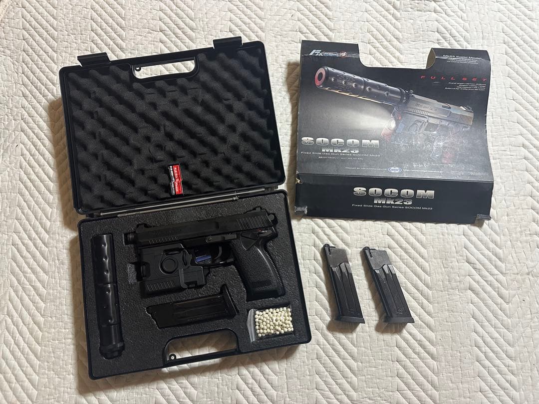 東京マルイ SOCOM Mk23 ガスガン 予備マガジン2個付