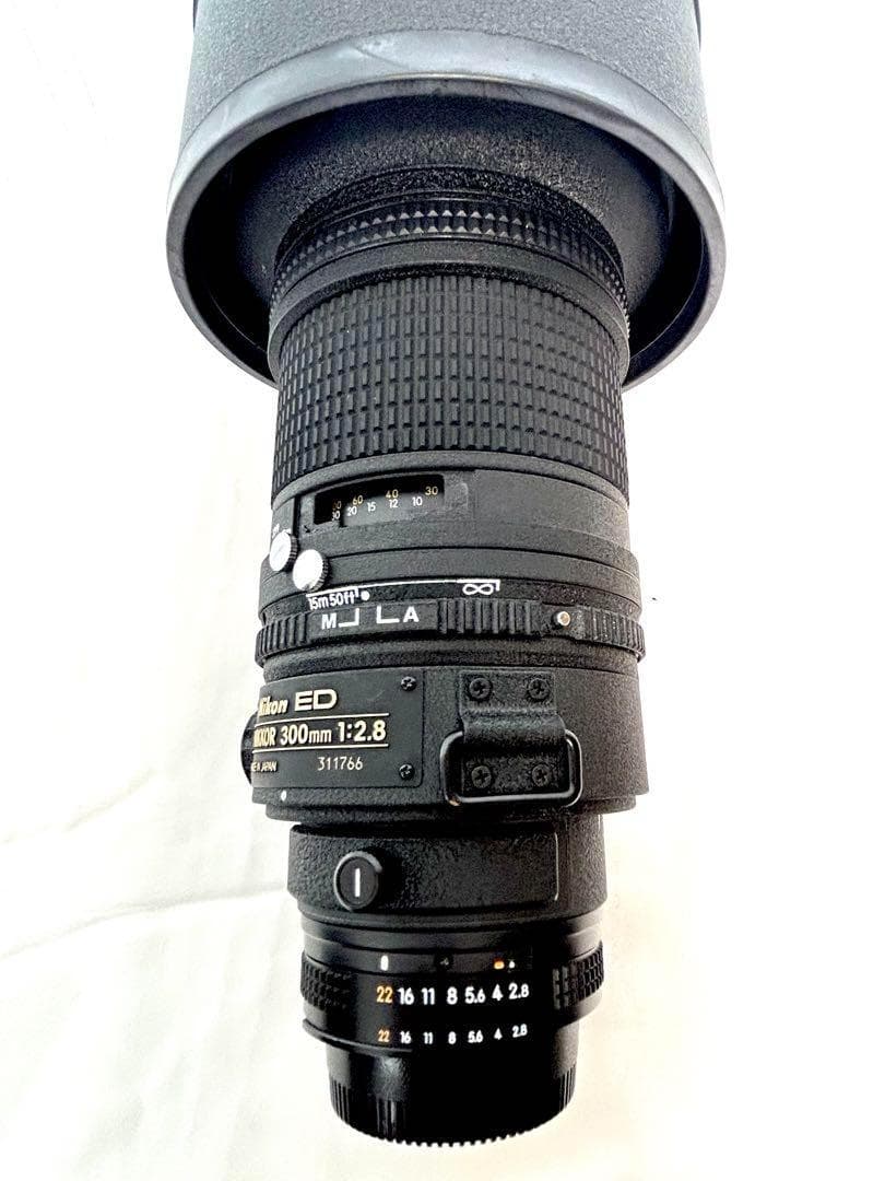 初代　Nikon ED AF NIKKOR 300ｍｍ F2.8 フード付