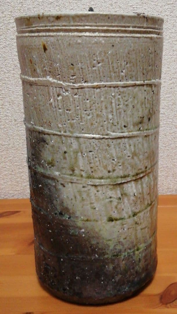 岩渕重哉作　酉酉窯　自然釉　水指　共箱　共布　茶道具