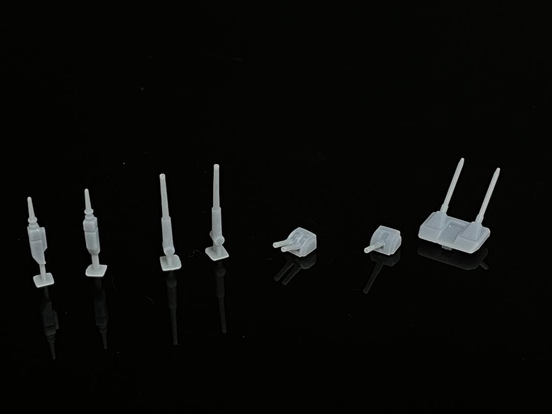 機動戦士Ｚガンダム　1/1200 サラミス改級巡洋艦　レジンキット　未塗装品