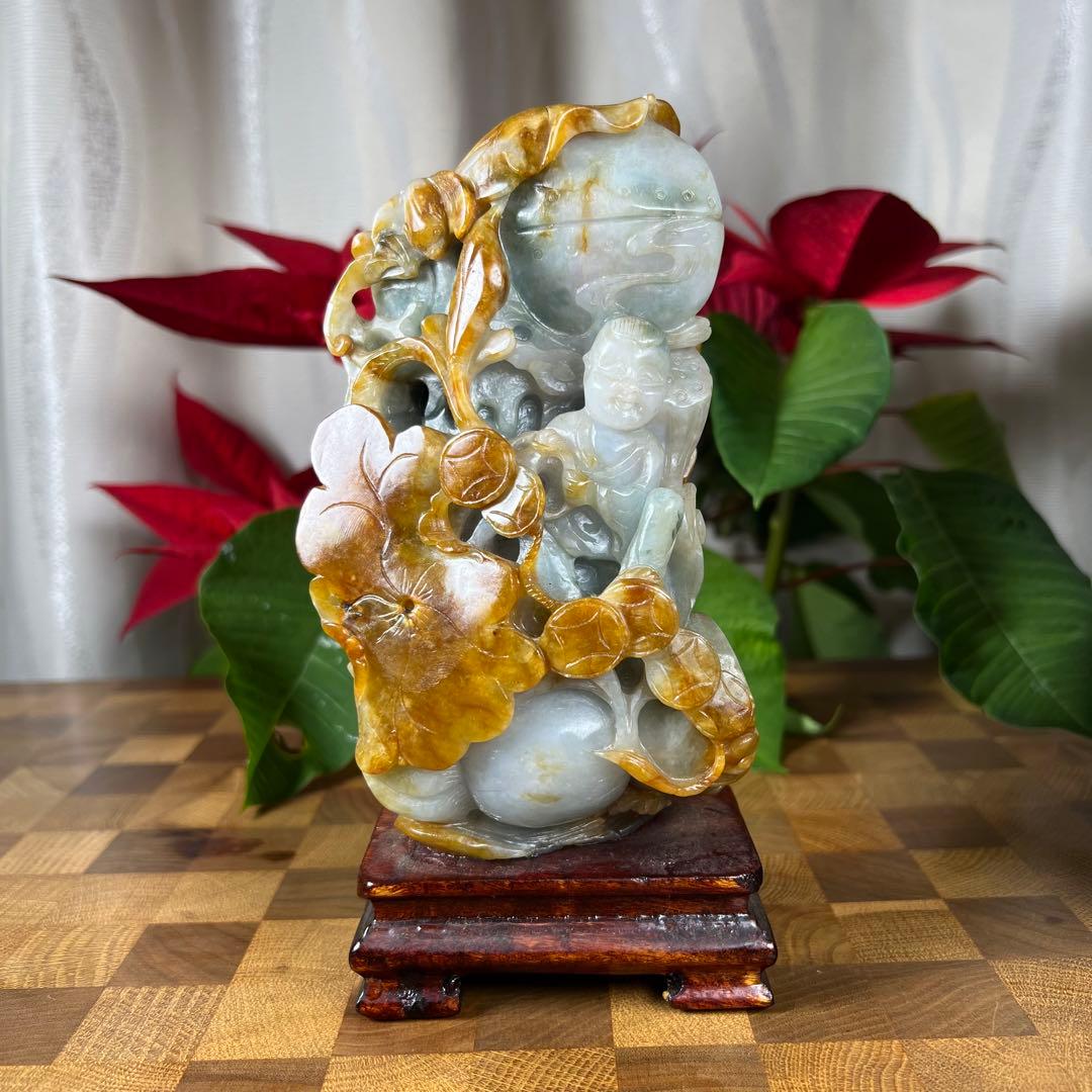 【本翡翠】吉祥唐子置物　高さ18、5cm