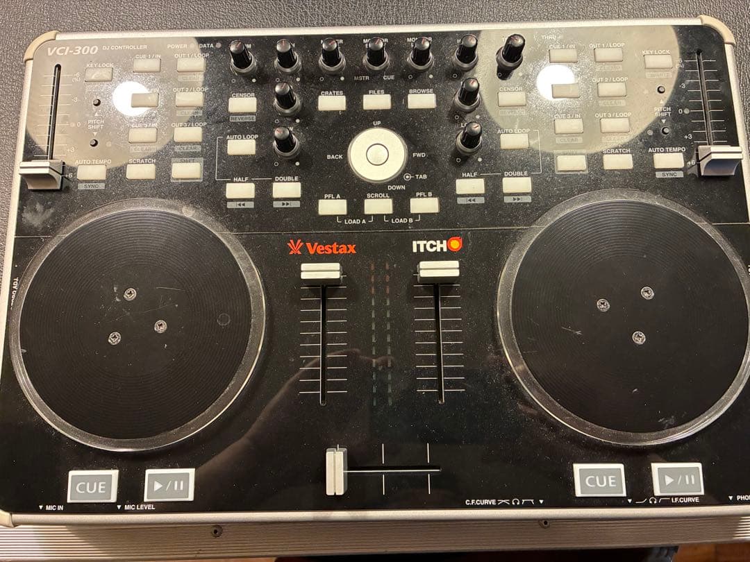 Vestax VCI-300 DJコントローラーセット　ハードケース付き