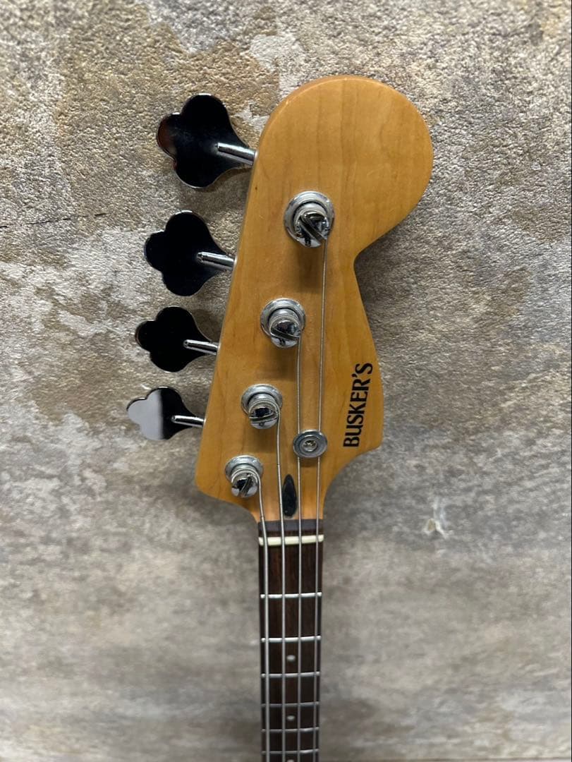 ⑰BUSKER’Sエレキベースジャズベースタイプ4弦サンバースト（白ピックガード