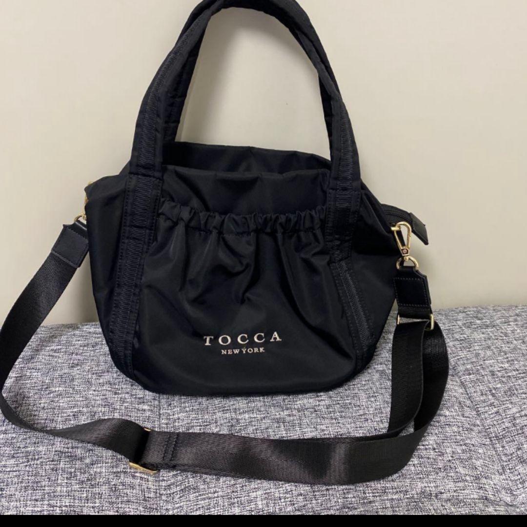 美品　トッカ　2way ショルダーバッグ　黒ナイロン