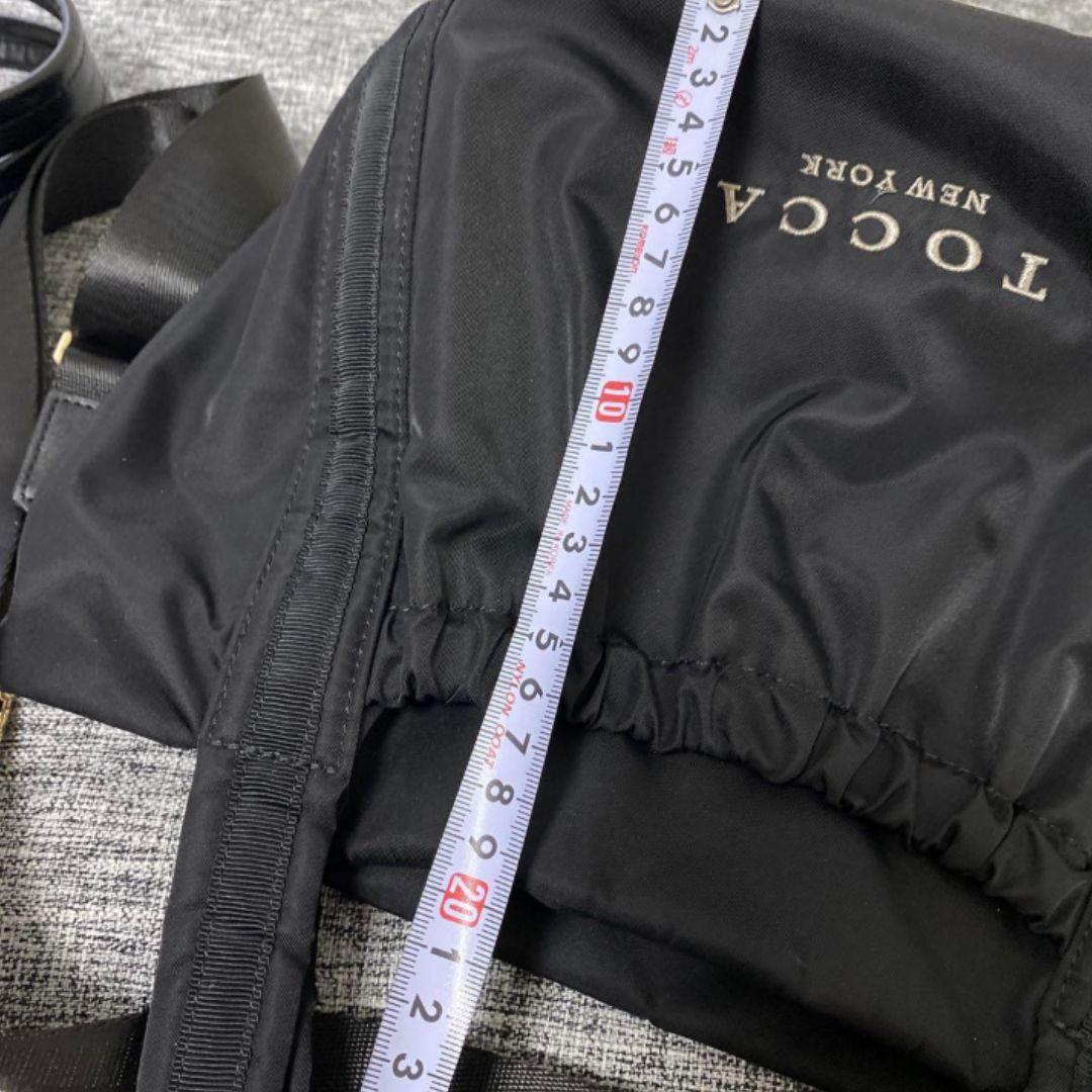 美品　トッカ　2way ショルダーバッグ　黒ナイロン