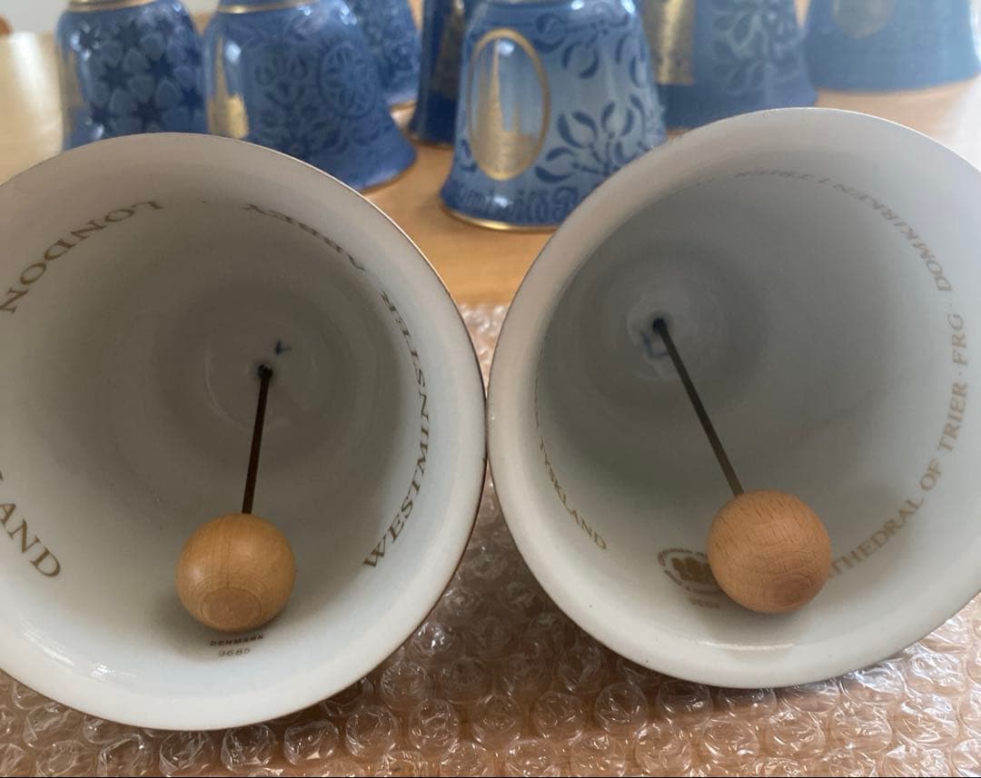 ロイヤルコペンハーゲン イヤーベルNo.303