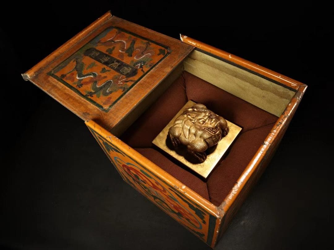 中国古美術・旧蔵鏨刻鎏金の龍印鑑玉璽・純銅製・高浮彫・置物・書道具・文房具・風水