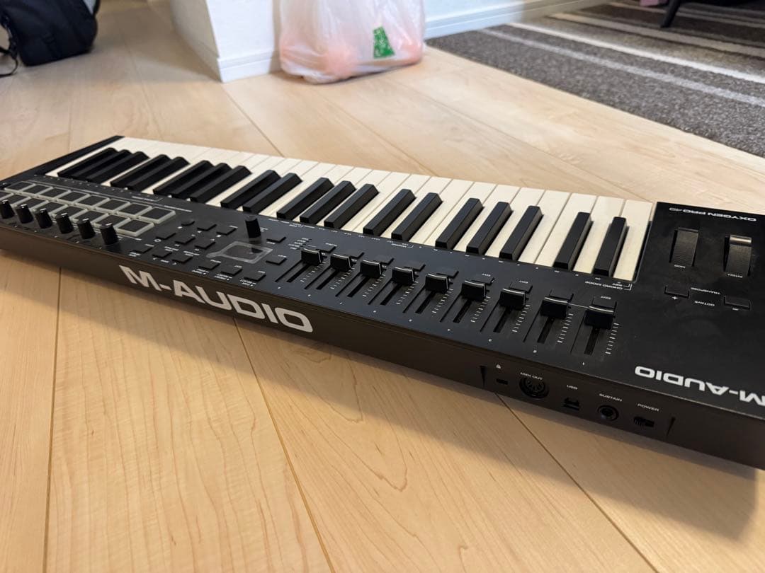 M-AUDIO MIDIキーボード　OXYGEN PRO 49
