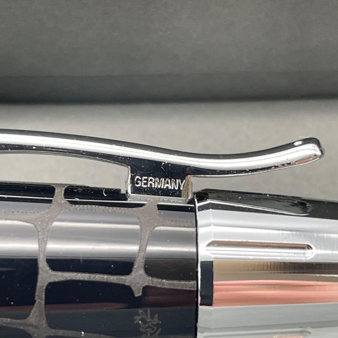 【M32】ファーバーカステル　エモーション　プレシャス　レジン　クロコ柄