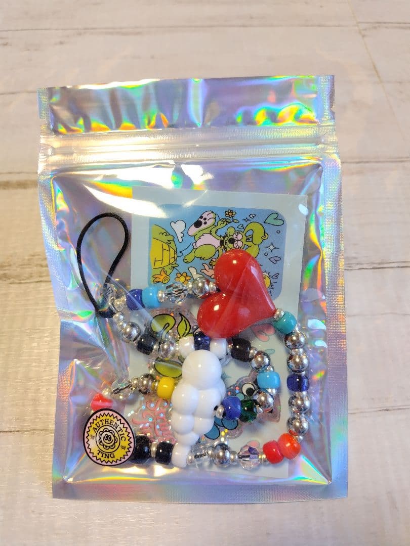 String Ting カラフル マルチカラー スマホストラップ ハート雲