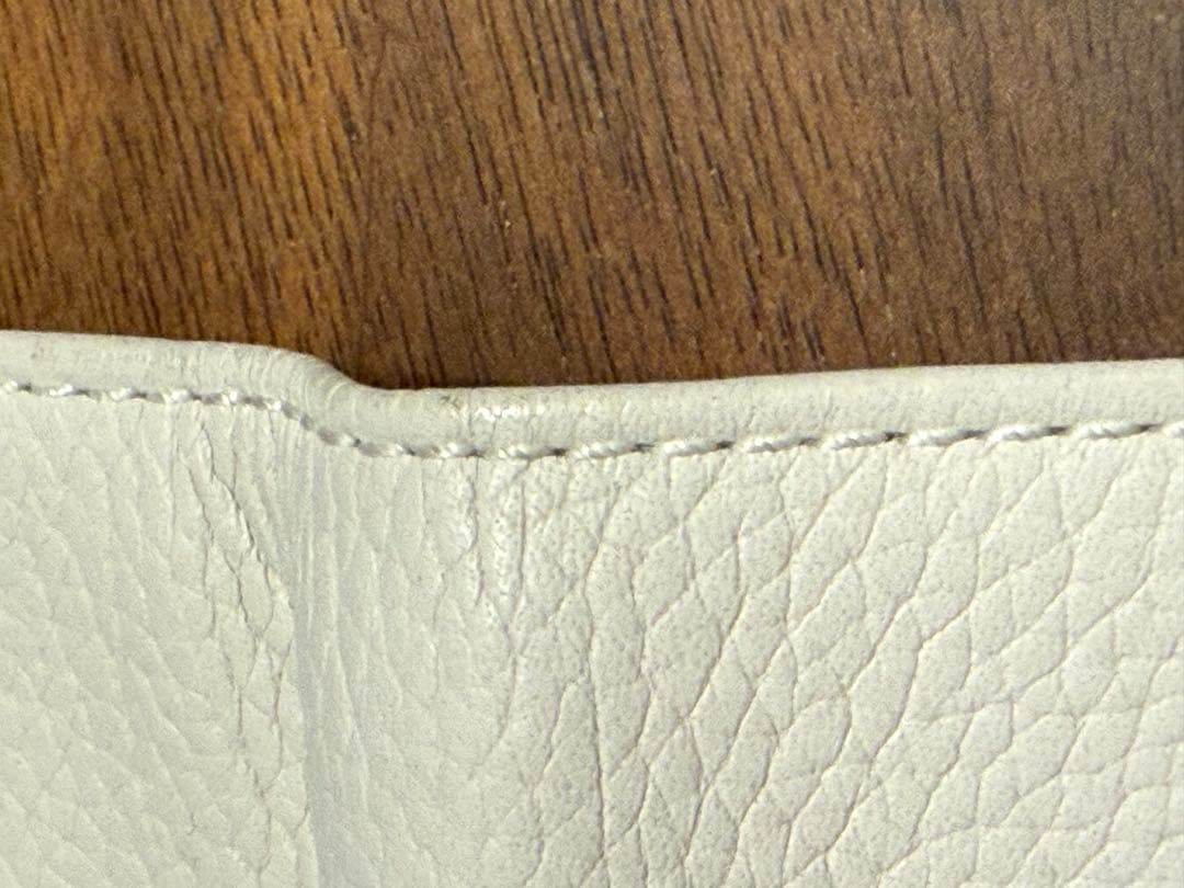 専用　J&M DAVIDSON 二つ折り　ホワイト コンパクト ミニ財布 レザー