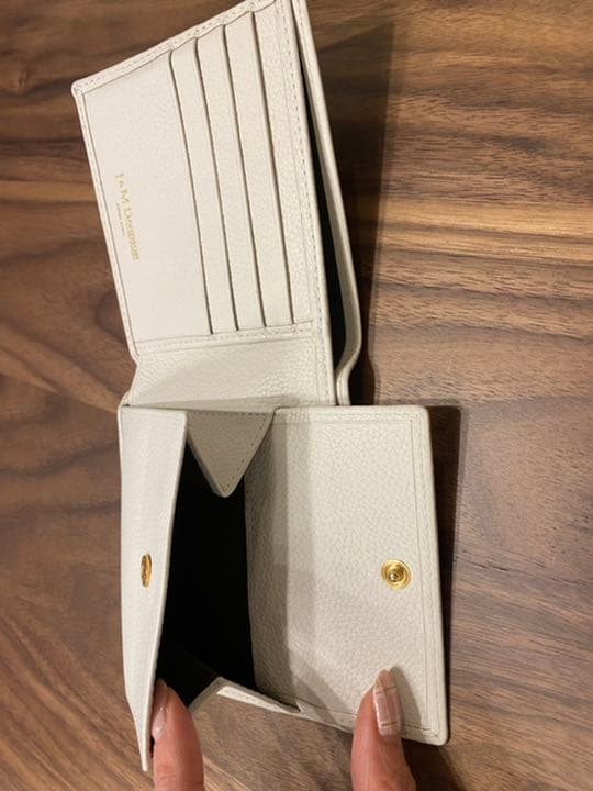 専用　J&M DAVIDSON 二つ折り　ホワイト コンパクト ミニ財布 レザー
