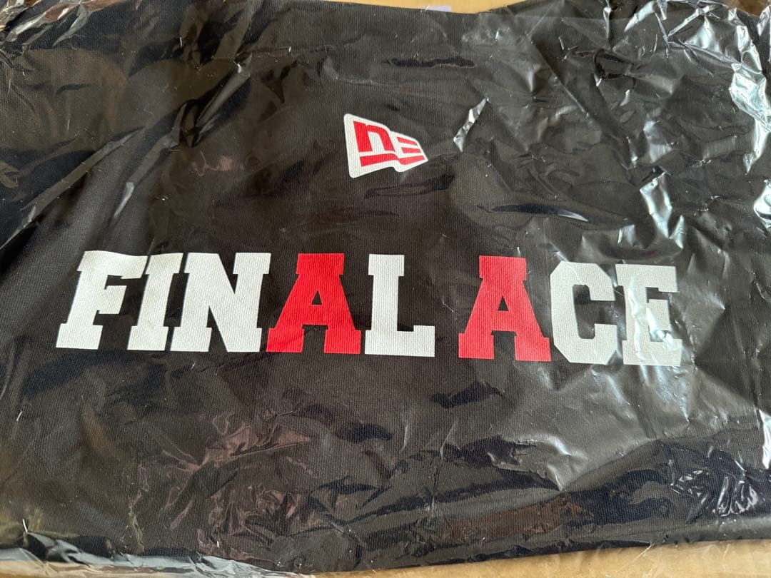 【完売品】プルオーバーフーディー 新日本プロレス　　FINAL ACE 棚橋弘至