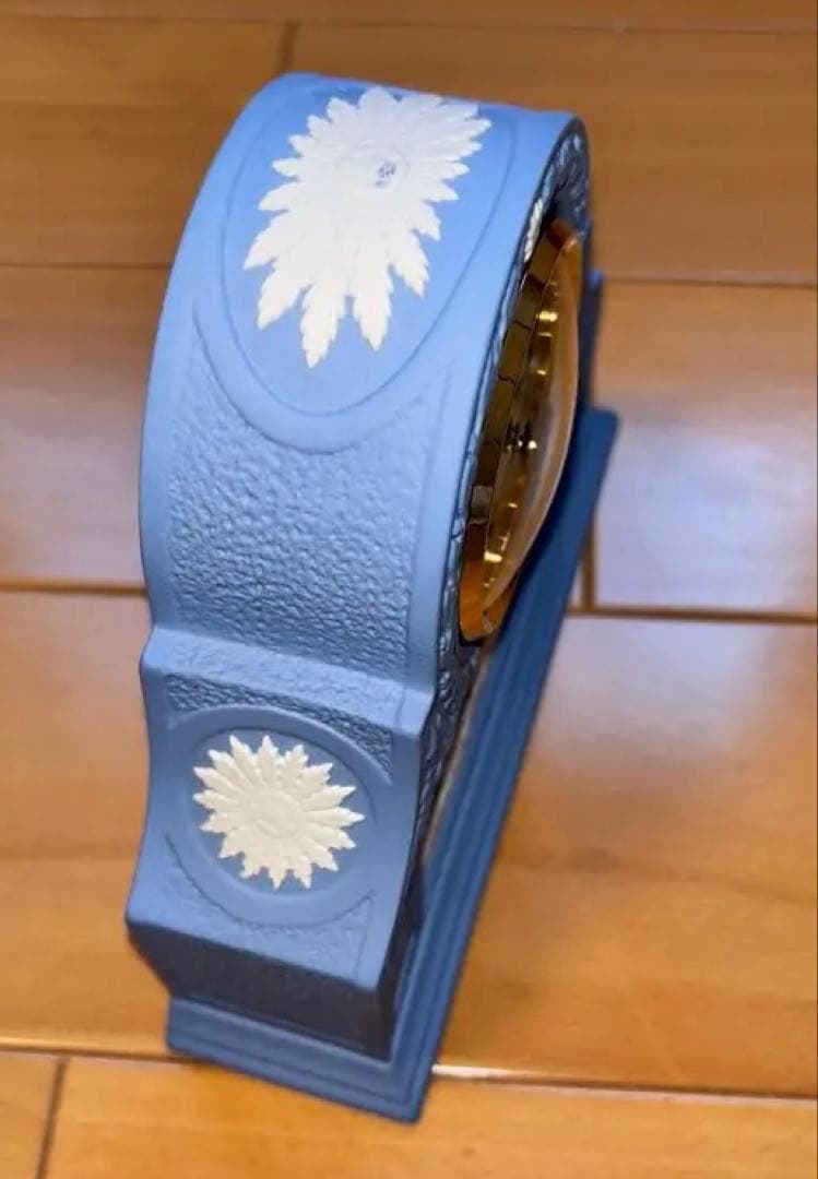  ブルー 置時計 装飾的なデザイン