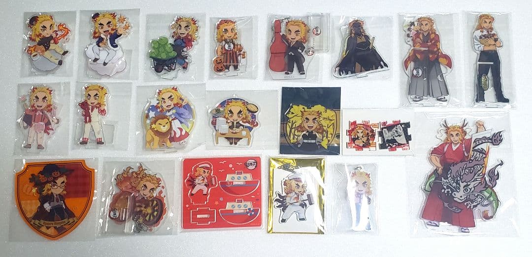 鬼滅の刃 煉獄杏寿郎 アクスタ 缶バッジ 35点セット まとめ