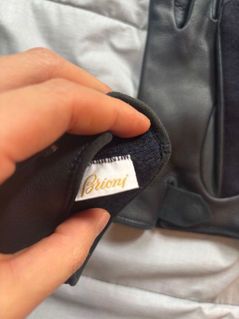 Brioni ネイビー レザー手袋