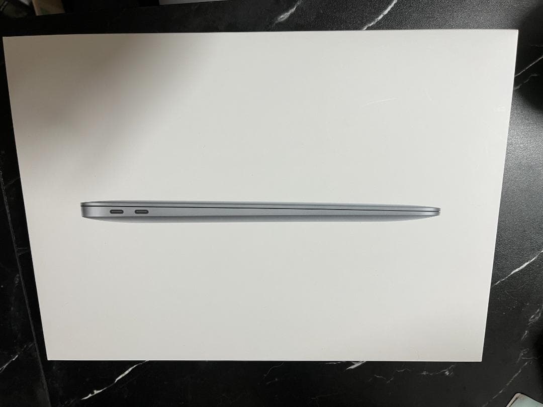 Apple MacBook Air (M1, 2020) 本体 スペースグレイ