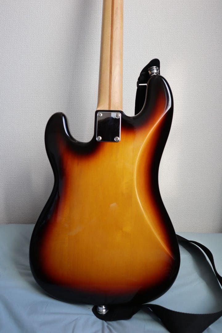 Fender Japan Precision Bass ケース付き