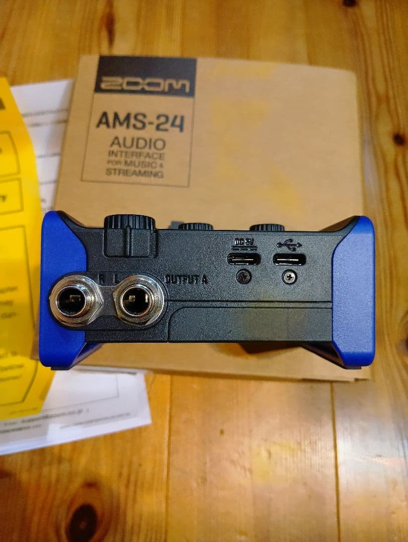 ZOOM AMS-24 オーディオインターフェイス