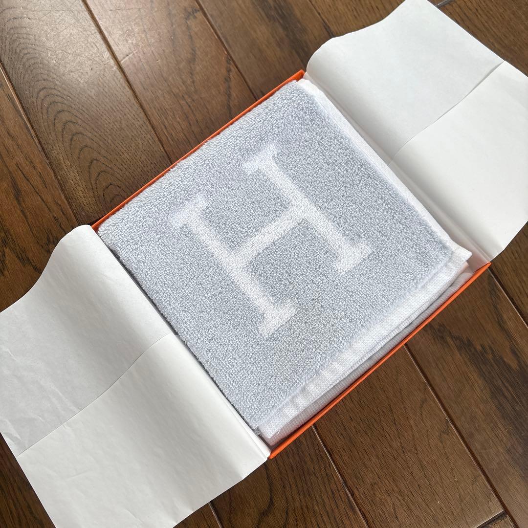 HERMES Hロゴ タオルハンカチ ブルー/ホワイト