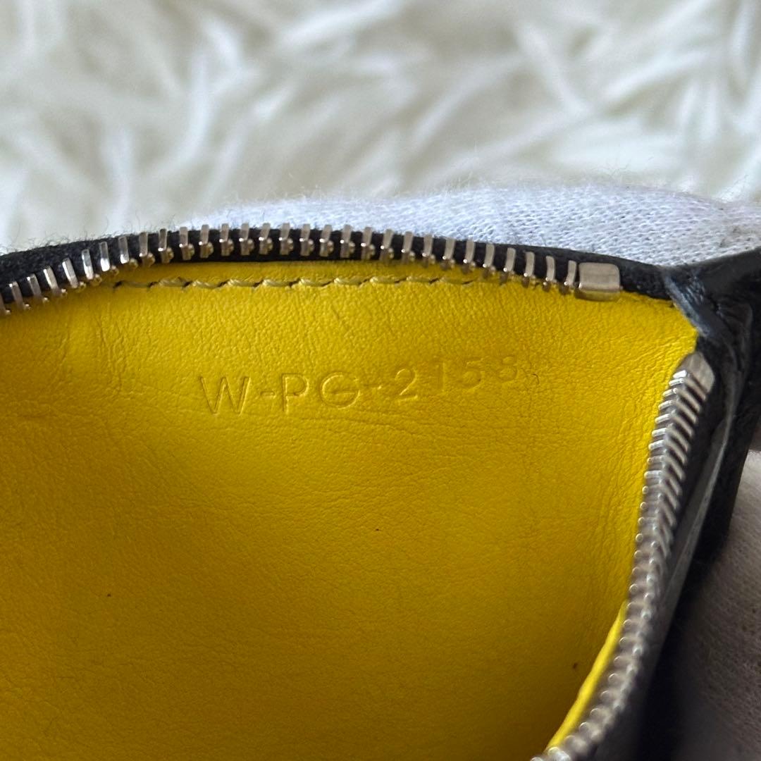 ✨️美品✨️ セリーヌ フラグメントケース シボ革 型押し レザー コンパクト 黒