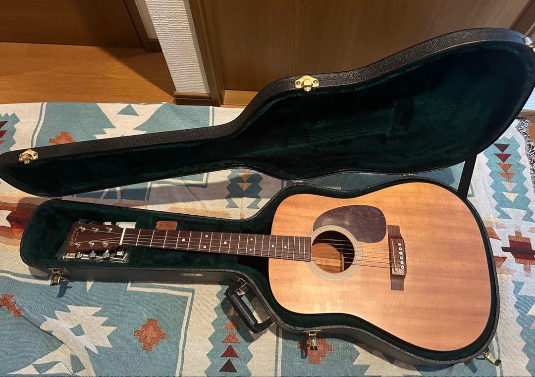 Martin D1 2003年 アコースティックギター、ハードケース付き