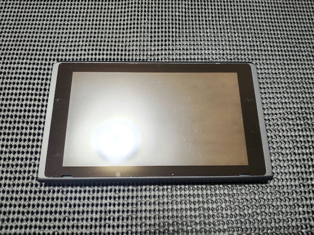 NintendoSwitch　ニンテンドースイッチ　本体　2023年製