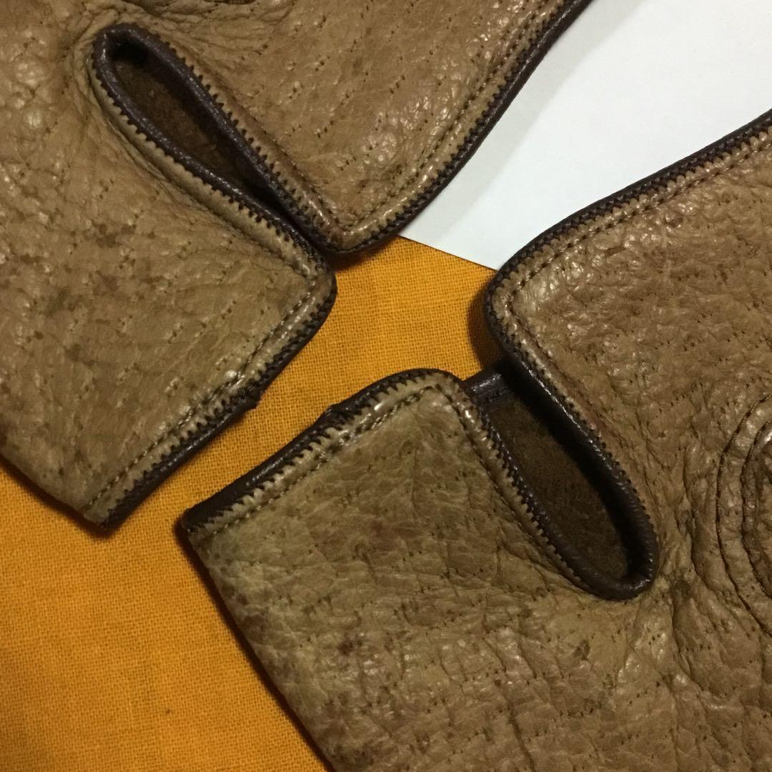 古い ペッカリーの手袋