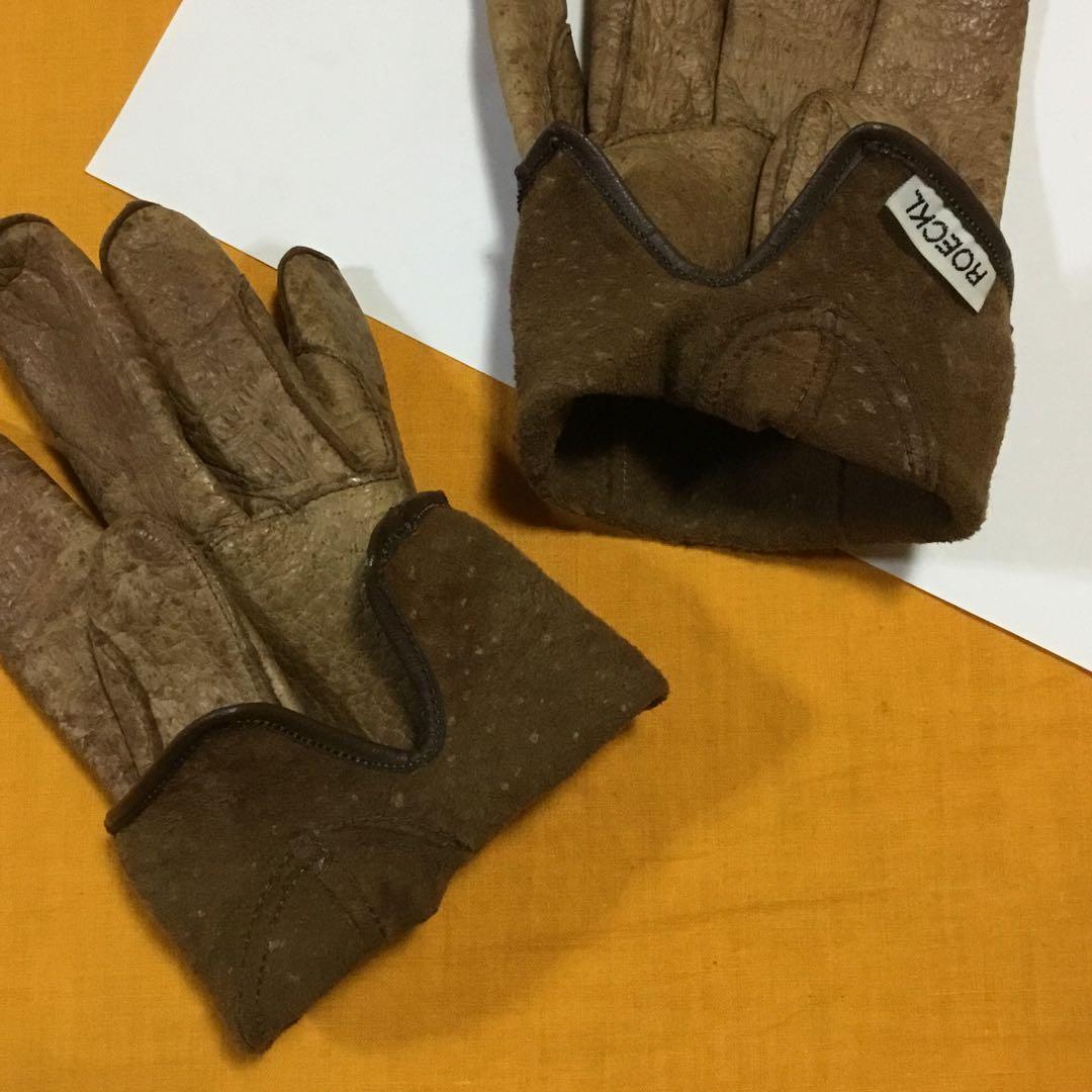 古い ペッカリーの手袋