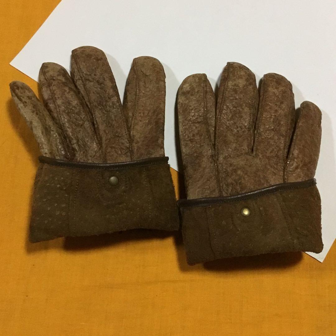 古い ペッカリーの手袋