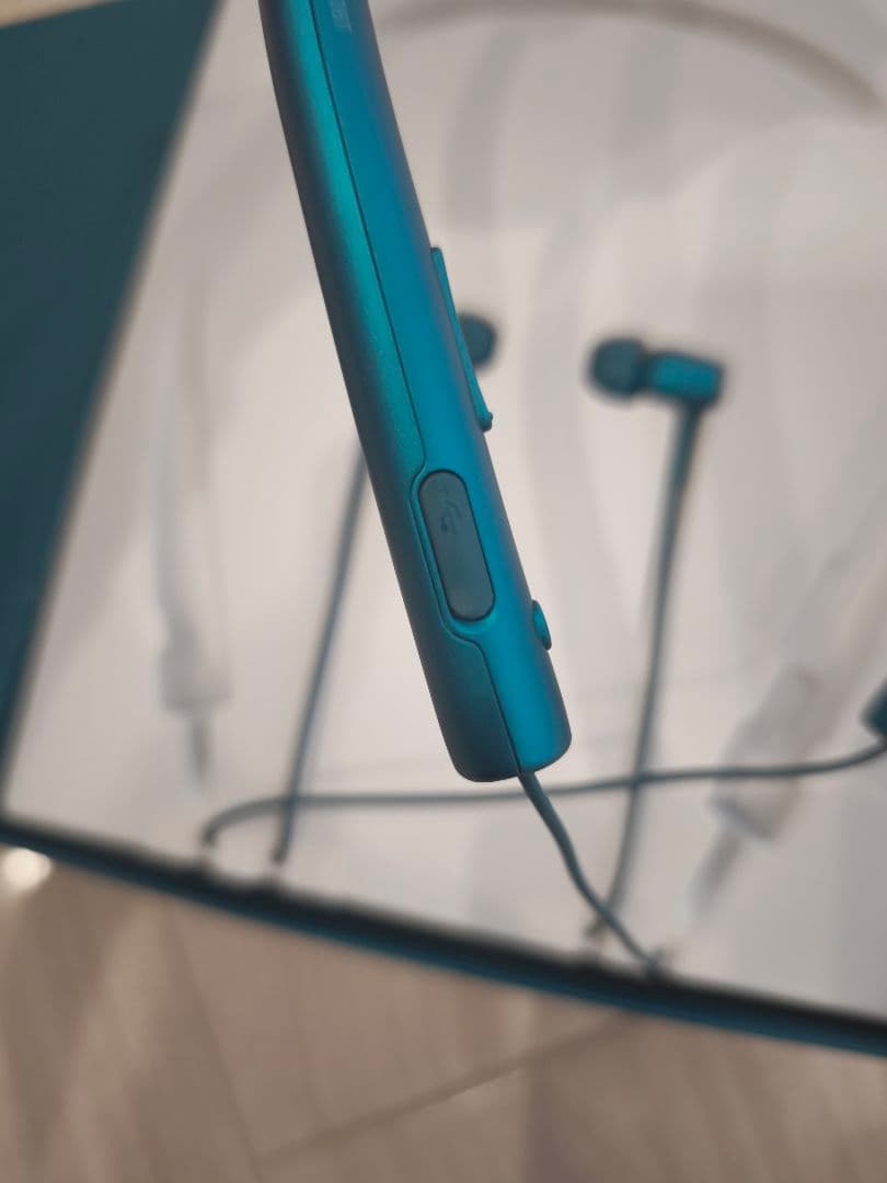 廃盤　ソニー　ワイヤレスステレオヘッドセットh.ear in Wireless