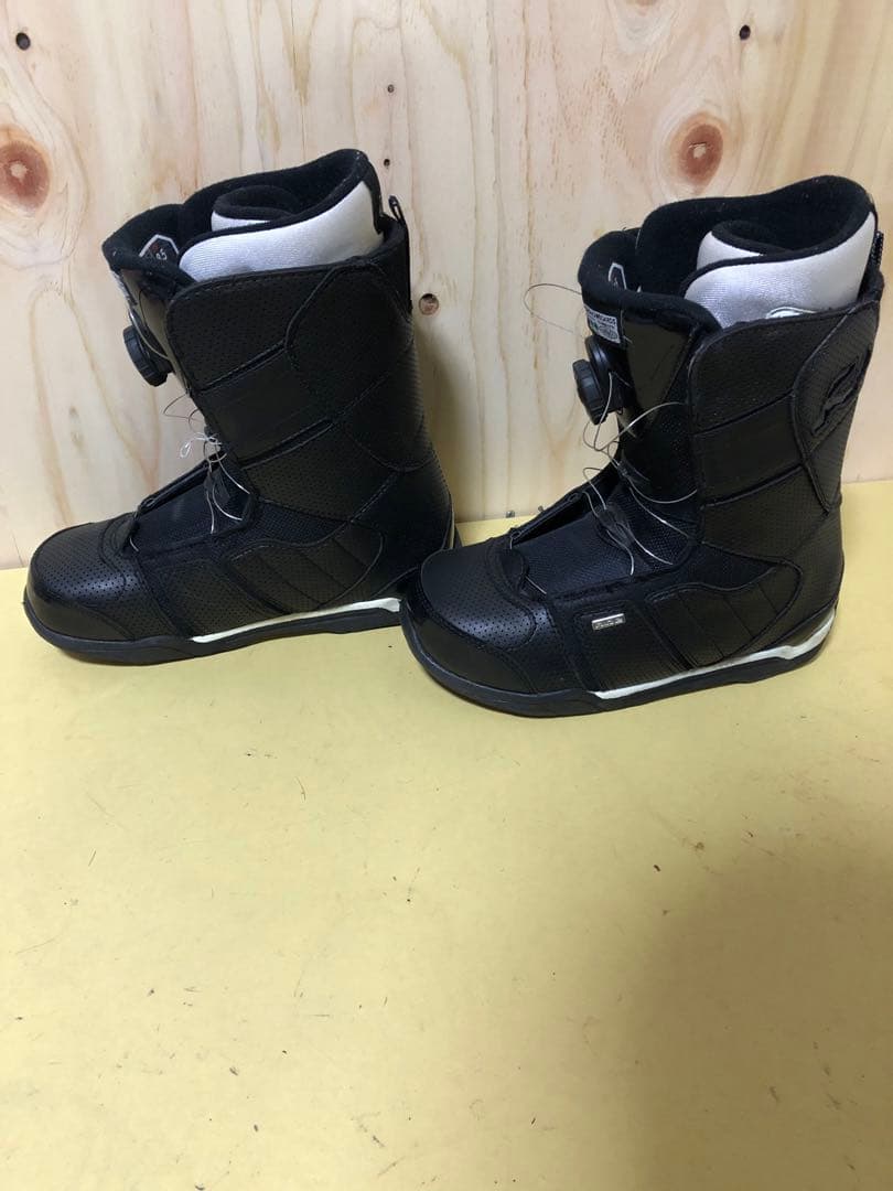 最終値引き　RIDEスノーボードブーツ ORION