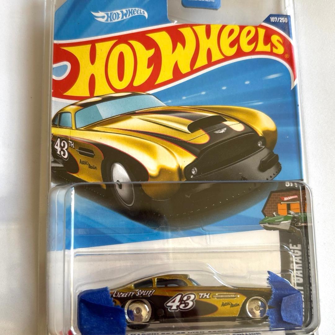 ミニカー Hotwheels STH Aston Martin DB4GT