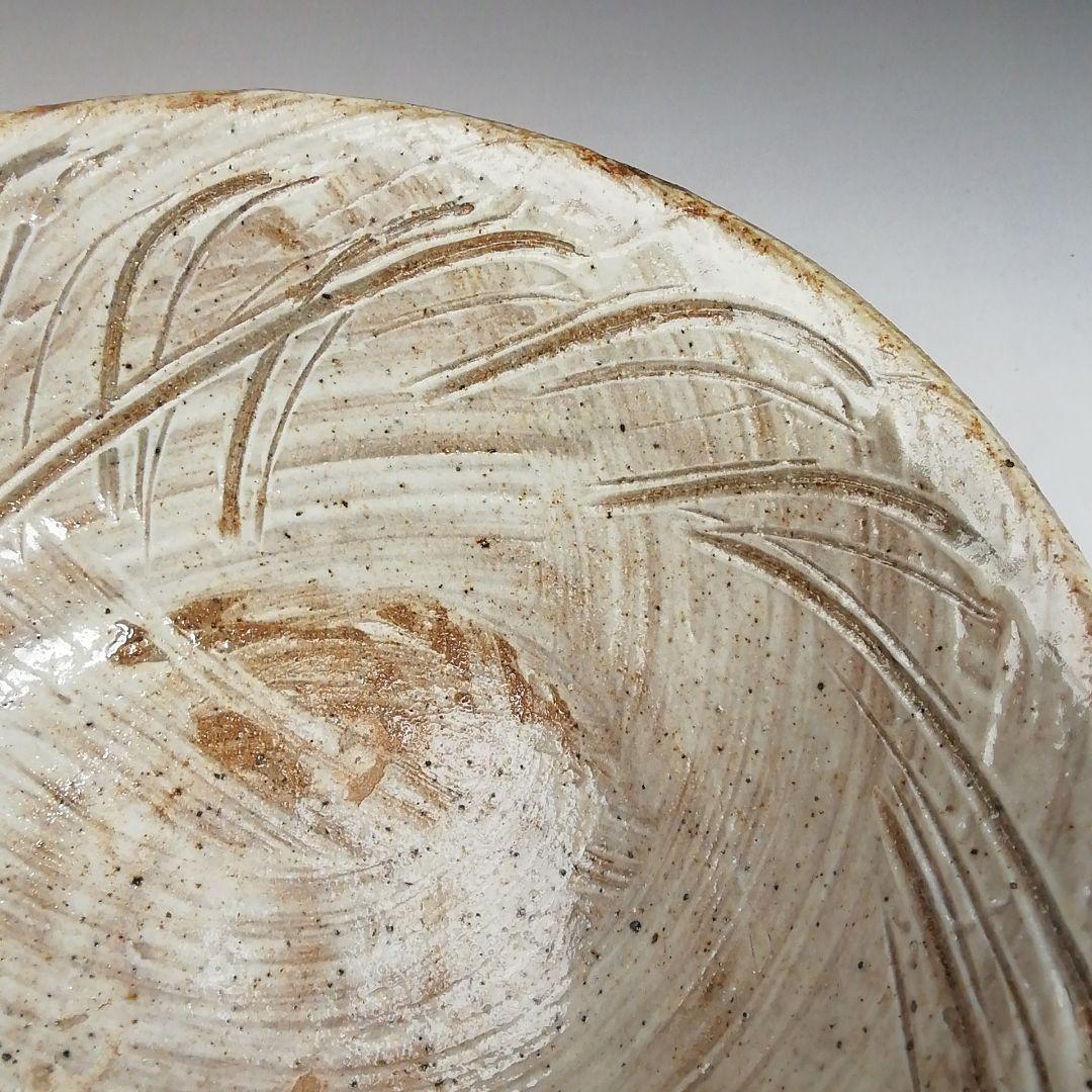 Ｗ５５　茶碗　『彫三島　刷毛目茶碗』『尾田一念 作』　共箱　抹茶碗　茶道具