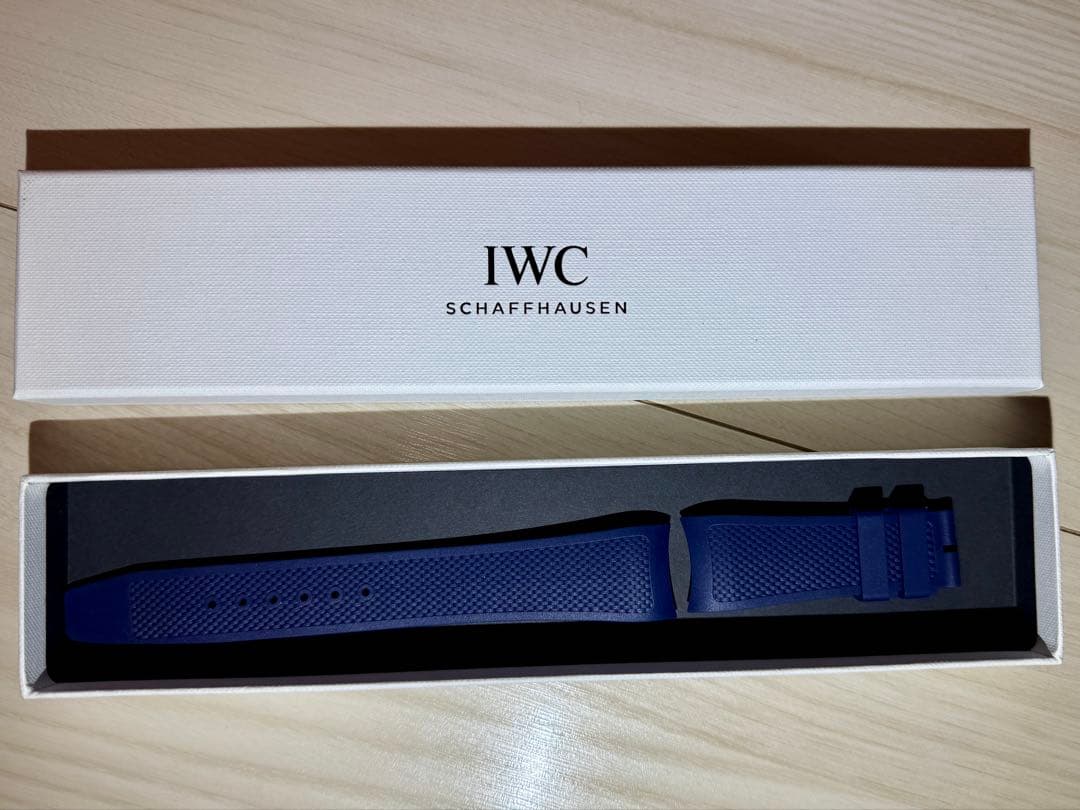 未使用【純正】IWC ポルトギーゼ　ヨットクラブ　ラバーベルト　ネイビー