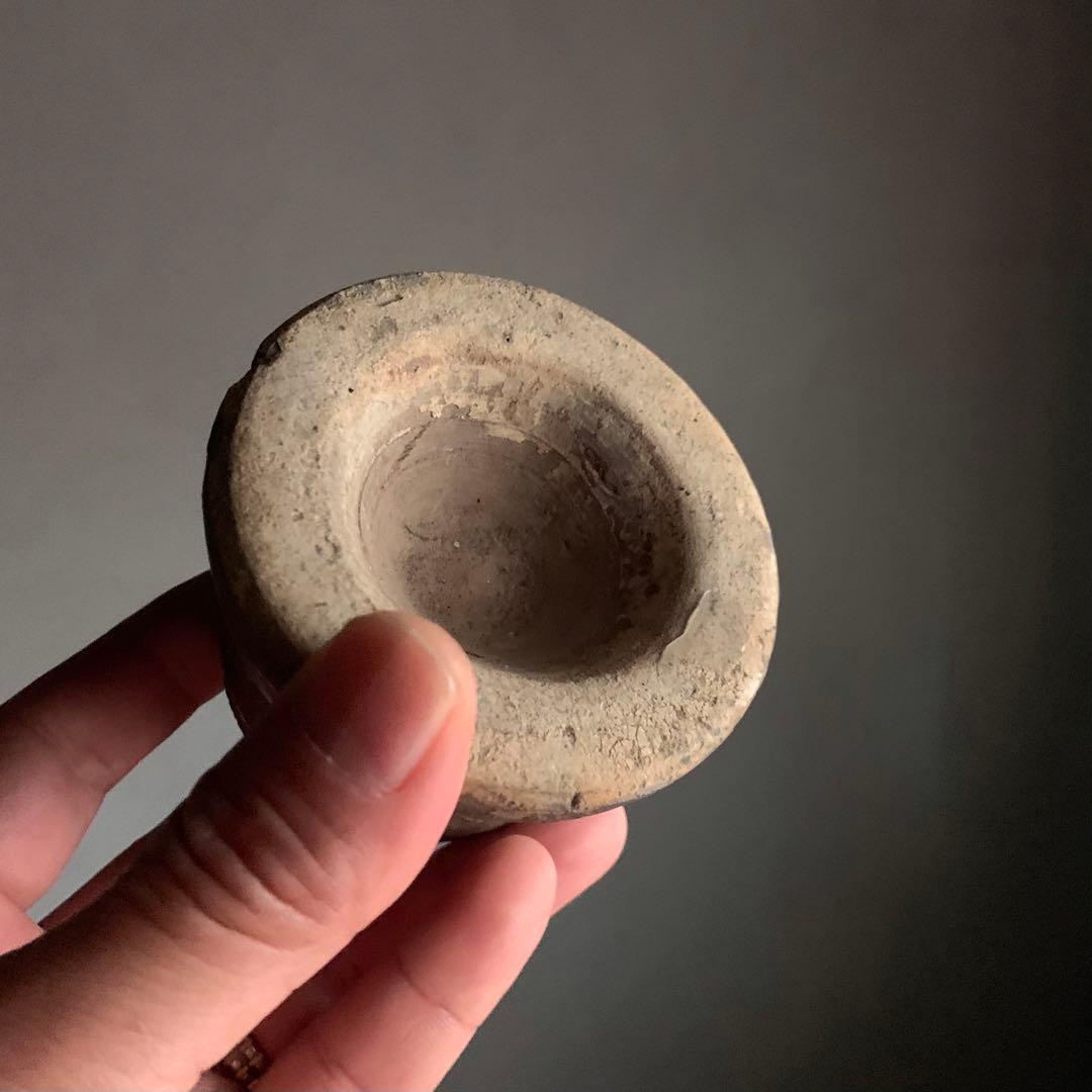 陶製の 小さな 乳鉢 臼 あるいは中国の化粧道具 古道具 アンティーク オブジェ