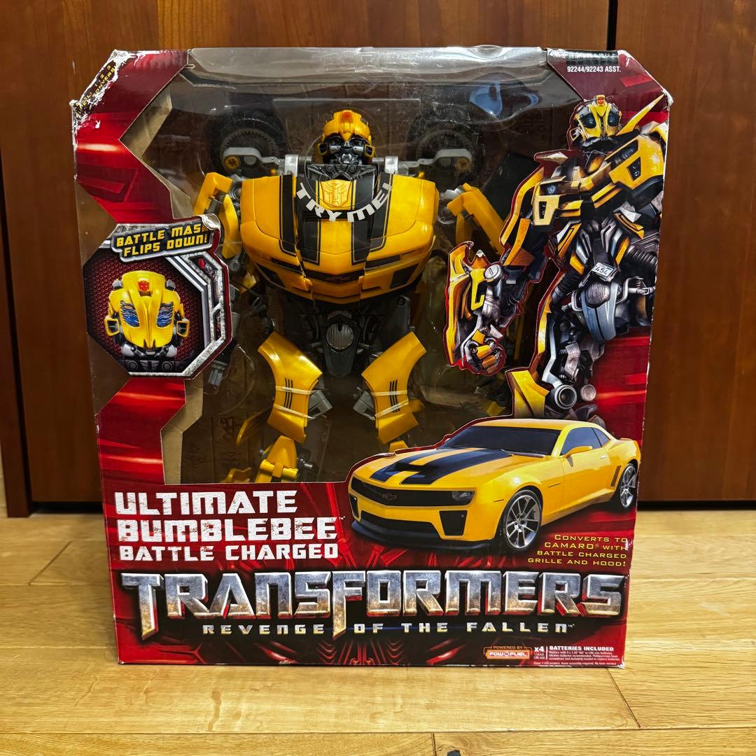 Transformers Ultimate Bumblebee フィギュア