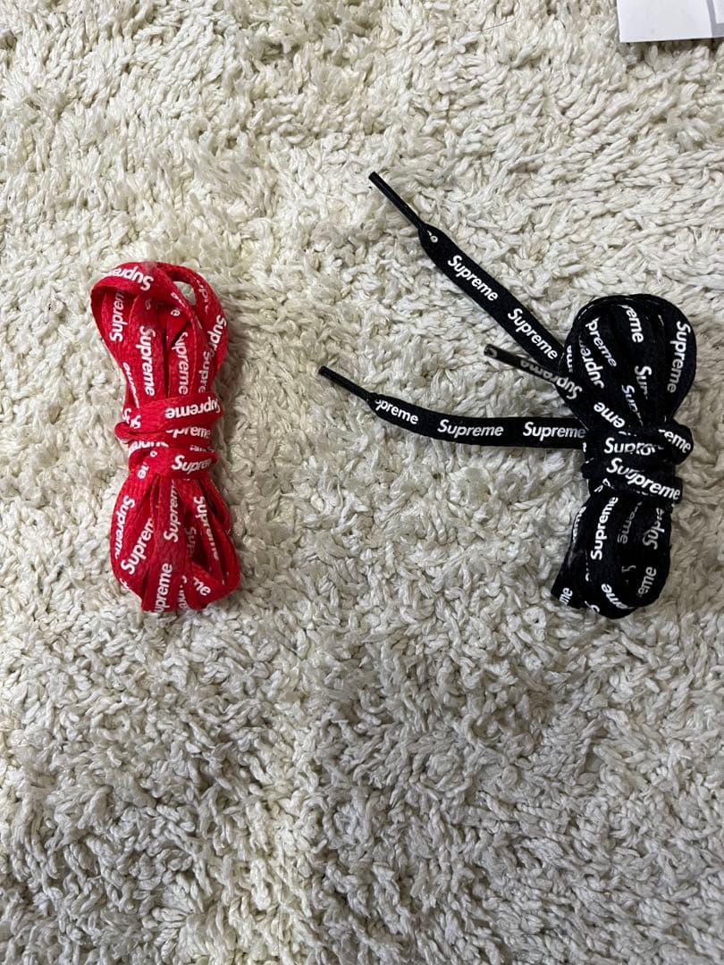 Supreme ノベルティグッズセット