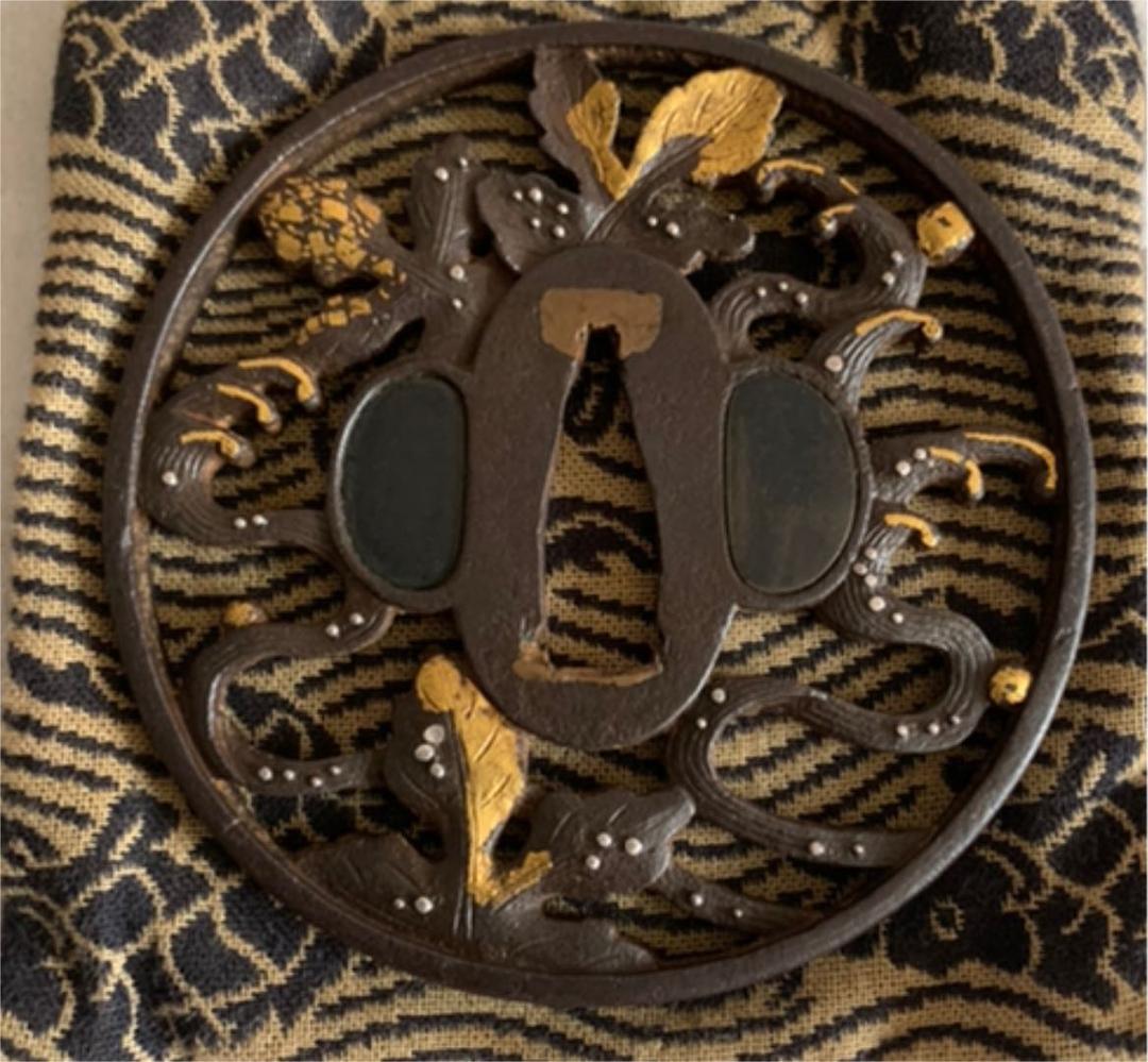 鍔　透かし鍔　竜田川