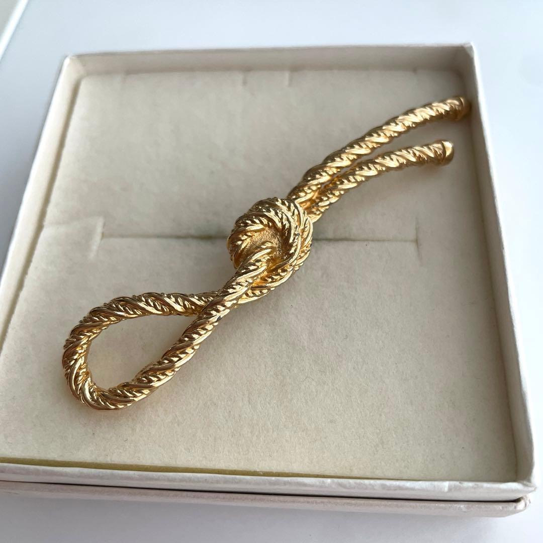 Christian Dior ゴールドカラー　ブローチ