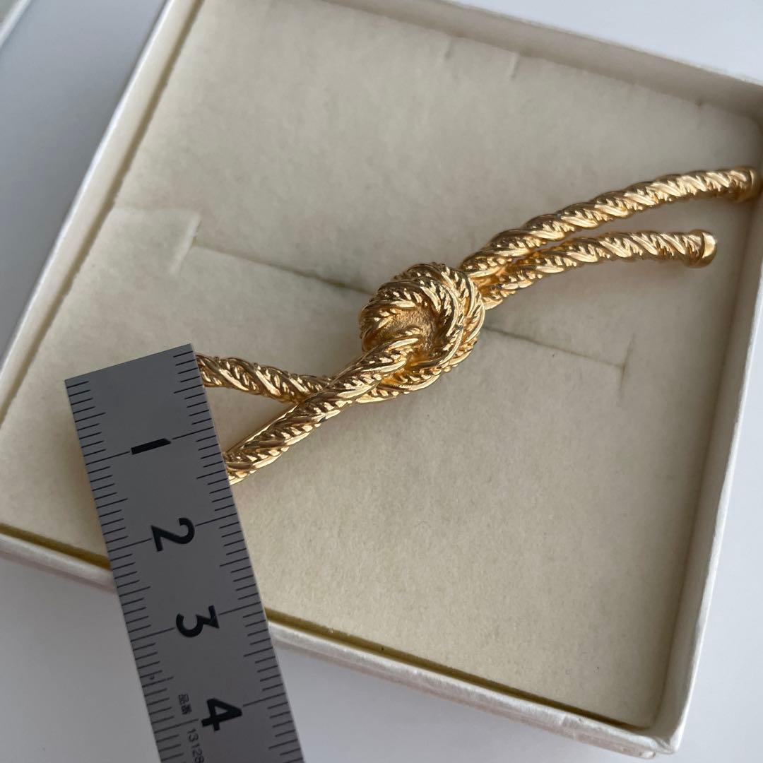 Christian Dior ゴールドカラー　ブローチ