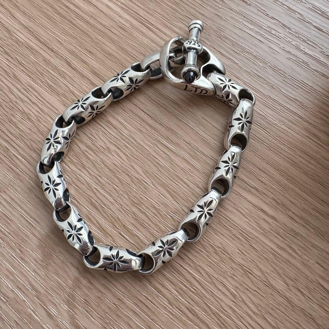 ビルウォールレザー ミッドスター　ブレスレット　バングル