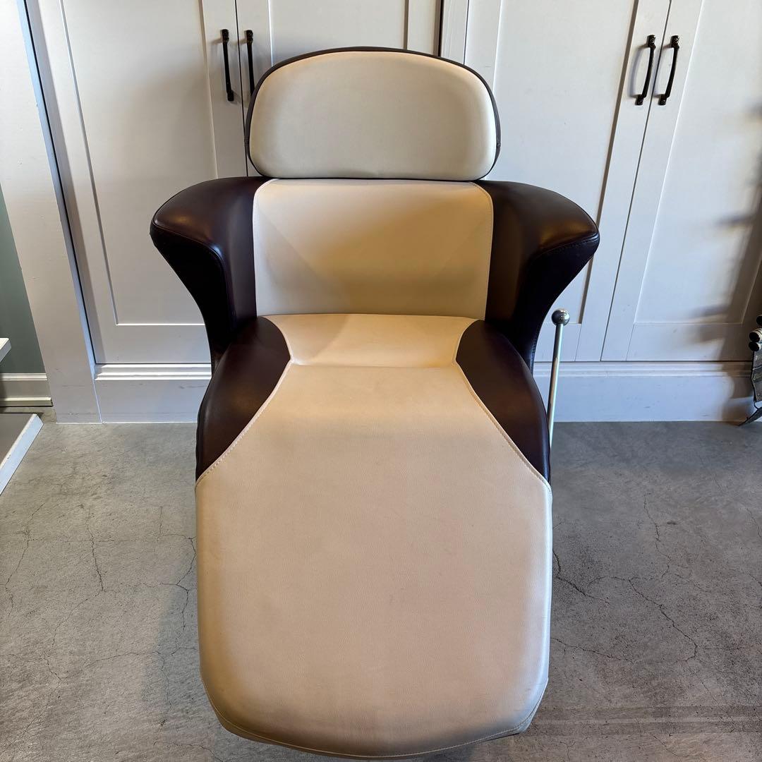 タカラベルモント　Dスイート　スタイリングチェア