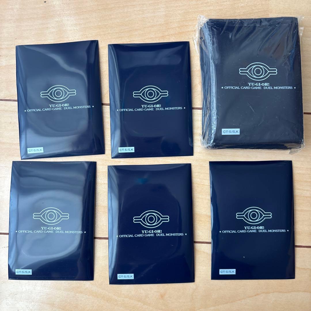遊戯王 カードスリーブ 98枚　ウジャト眼　ネイビー紺色