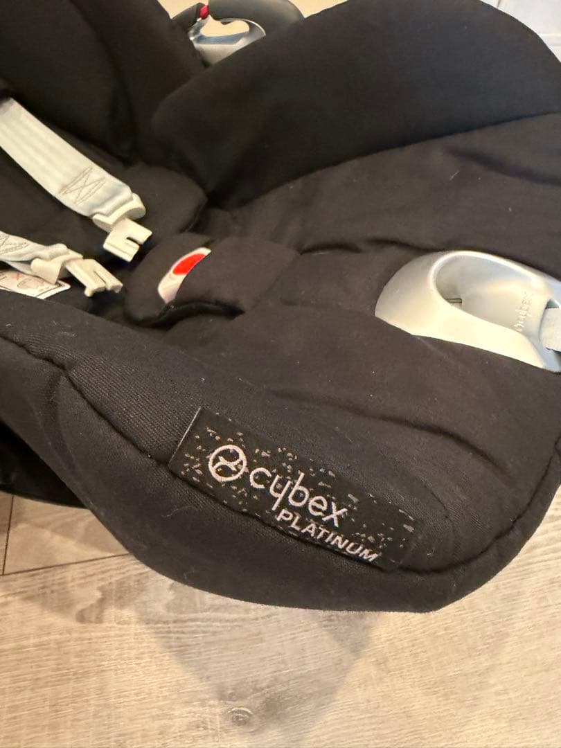 Cybex Cloud Z ブラック チャイルドシート