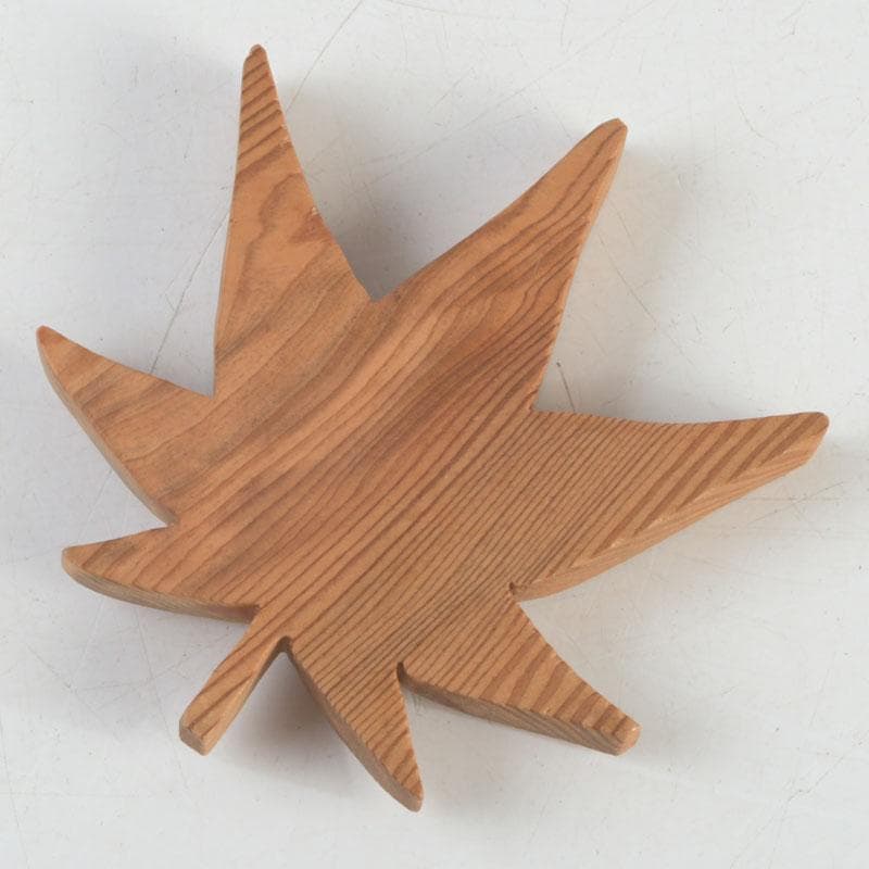 茶道具　石津外記作　屋久杉　内金溜　楓香合　共箱　V　9276